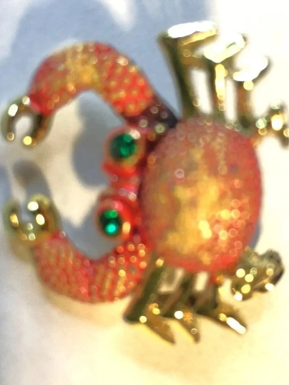 Vintage Set Of Enamel Gold Tone Crab Brooch Pins With Green Eyes & Moving Claws